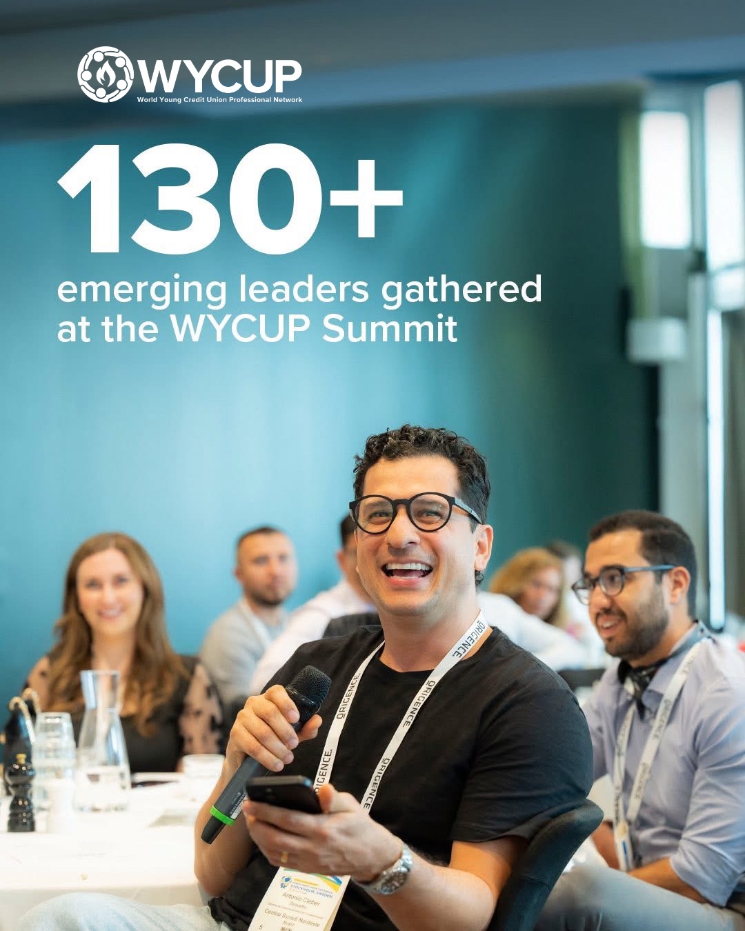 Cleber Zequetto com microfone durante o WYCUP Summit